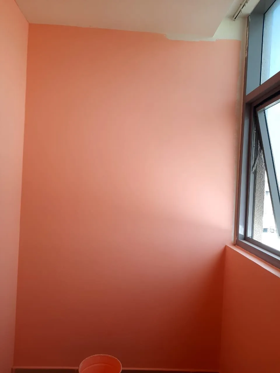 Bedroom Accent Wall Painting – Painting Services in Dubai by Pasupati Technical Services
