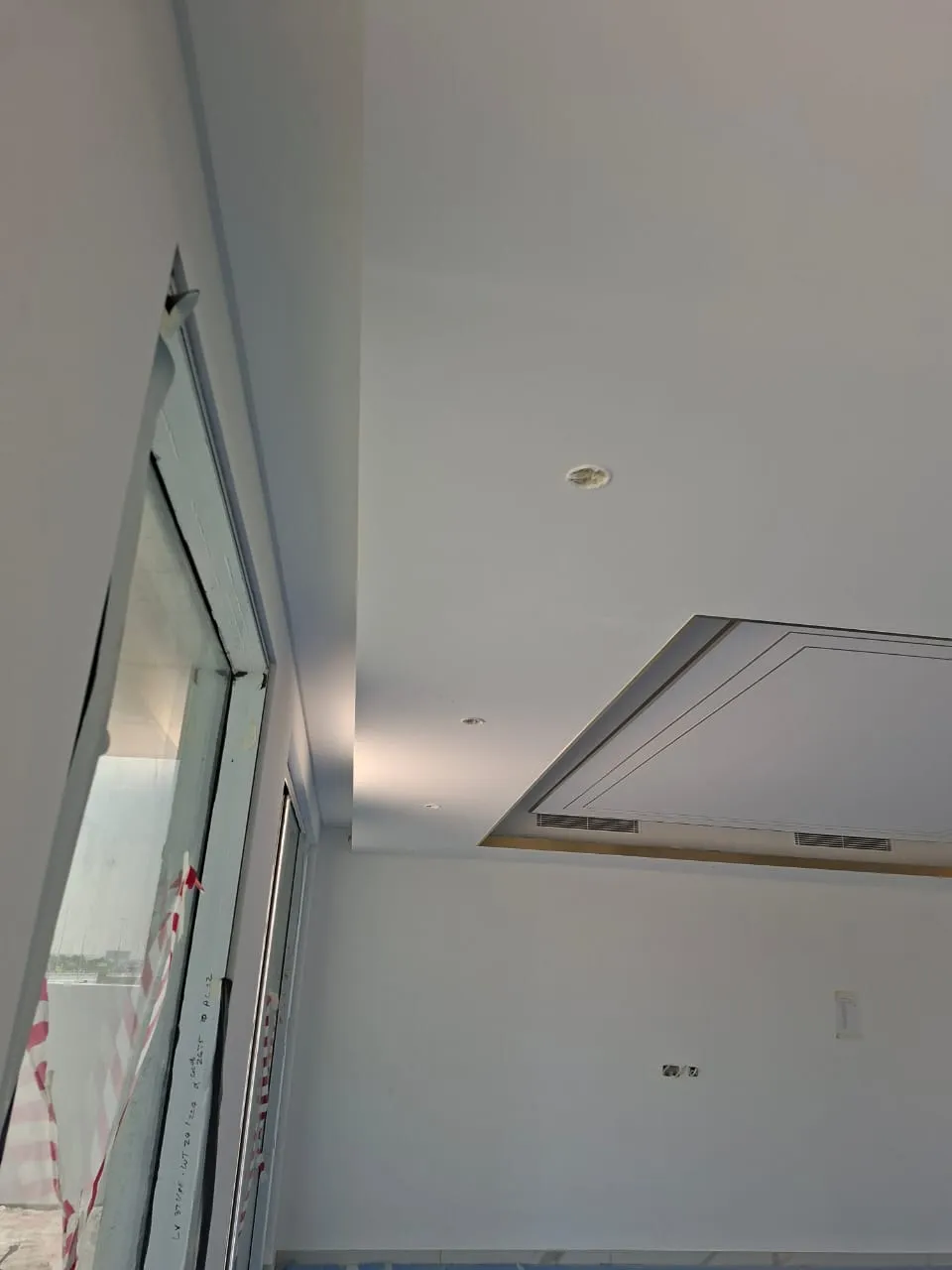 Grey Interior Wall Painting Villa Room – Painting Services in Dubai by Pasupati Technical Services