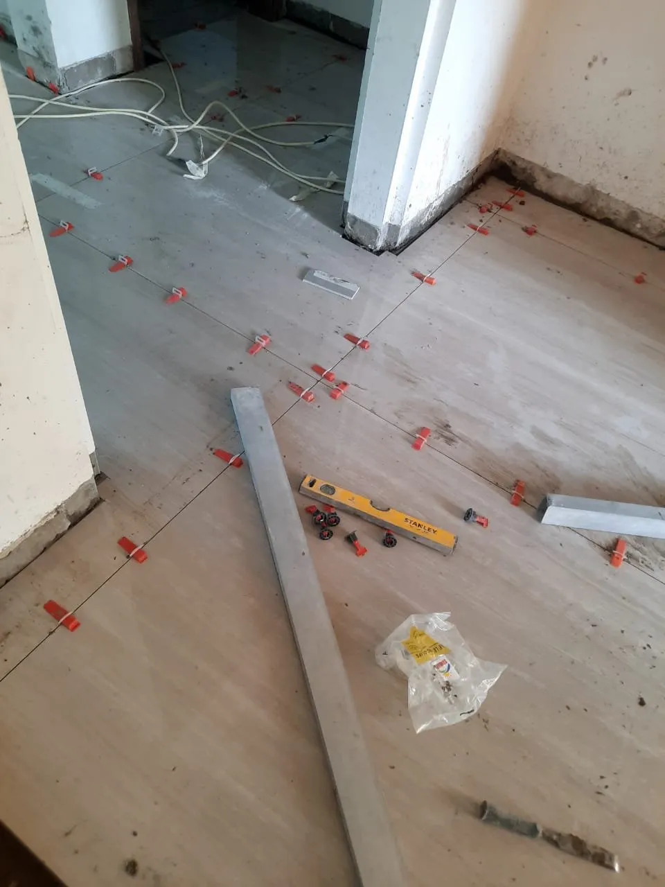Large Format Floor Tile Installation – Tiling & Tile Fixing in Dubai by Pasupati Technical Services